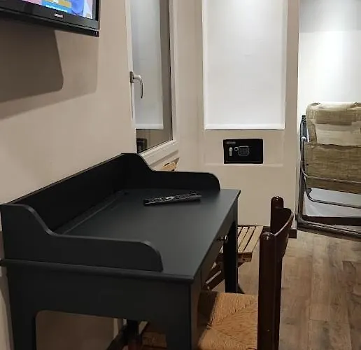 Petroni - Centro Storico Di 볼로냐