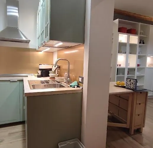 Petroni - Centro Storico Di Appartement